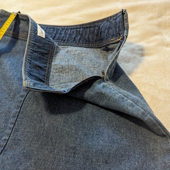 Carroll Reed vintage Denim Skirt. Size 14. 100 % cotton. Side zipper closure. - Picture 8 of 8